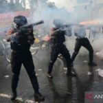 Ini bedanya peluru tajam & peluru karet yang dipakai polisi saat demo