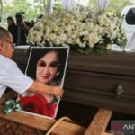 Fakta di balik pemakaman Yurike Sanger, istri ketujuh Soekarno